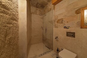 Escape Cave Suites