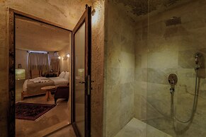 Escape Cave Suites