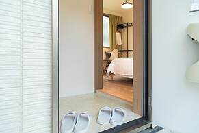 K HOUSE - E JOY INN Okubo Branch