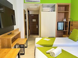 Hotel MG Poniente