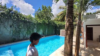 Green Oasis Hotel