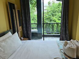 The Lantern Suites