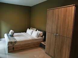 The Lantern Suites