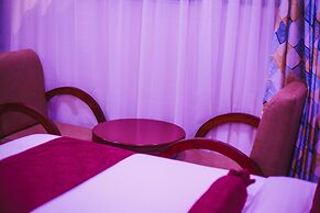 GR COMFORT HOTEL