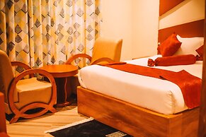 GR COMFORT HOTEL