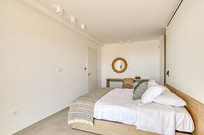 Lily Rock Villa