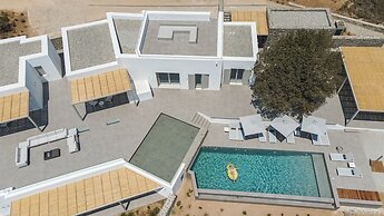 Lily Rock Villa
