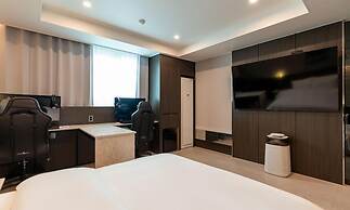 Jecheon Hound Hotel