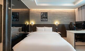 Jecheon Hound Hotel