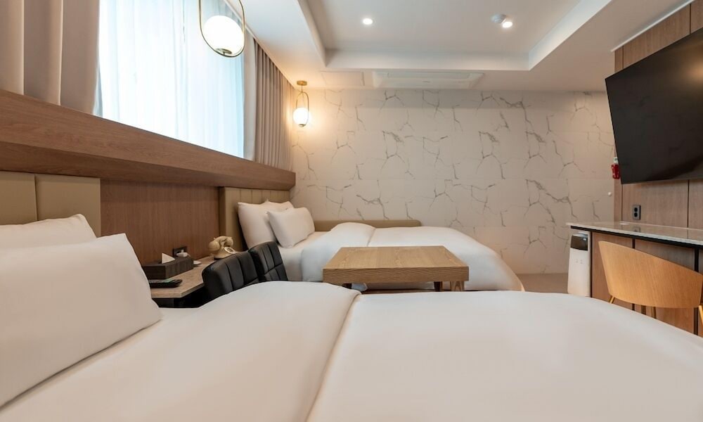 Jecheon Hound Hotel