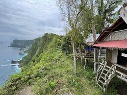 Guyangan Waterfall Nusa Penida