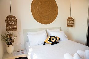 Aidani Luxurious Rooms