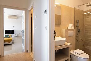 Zenith Apartment by DuHomes