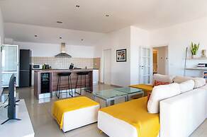 Zenith Apartment by DuHomes