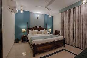 35 Sahakar Suites