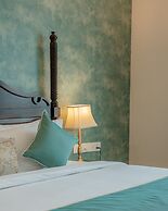35 Sahakar Suites