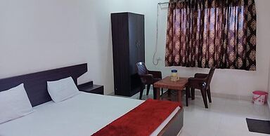 Hotel Radhika