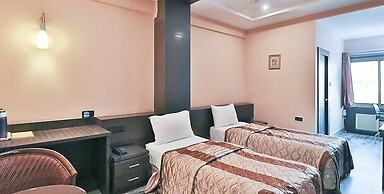 Hotel Radhika