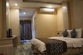 Hotel Radhika