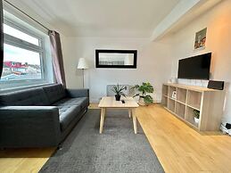 Lovely 2-bed Tree-hole in Northolt Southharrow