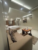 RED-AL Safa Suites
