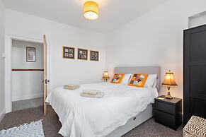 Penalun House - Beautiful Sea Views