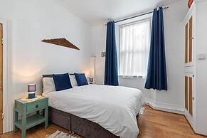 Penalun House - Beautiful Sea Views