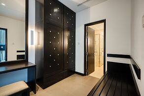 Orion City Hotel