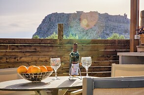 Kouros Stone Suites