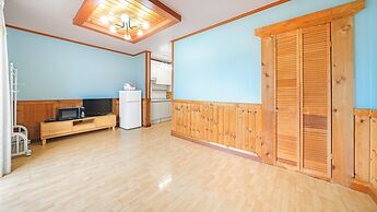 Taean Hagampo Coastvalley Pension