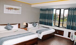 Hoi An Riverlight