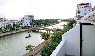 Hoi An Riverlight