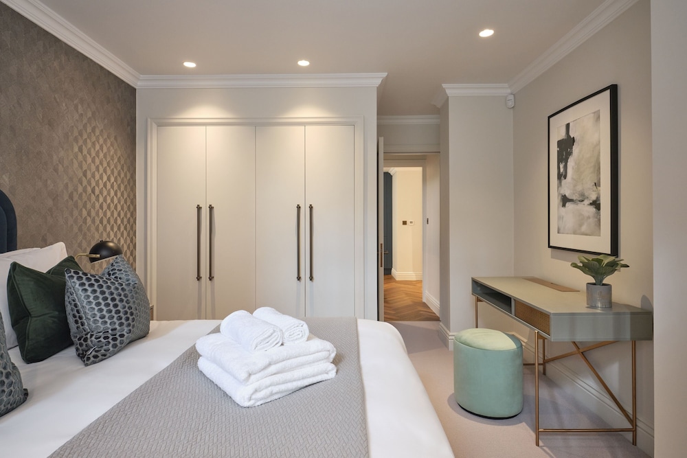Mayfair – Peterson House