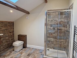 8 Coach House