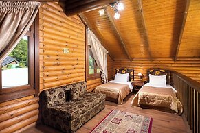 Natura Chalets