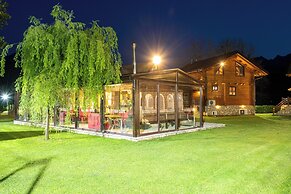 Natura Chalets