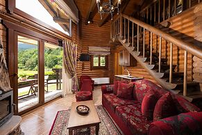 Natura Chalets