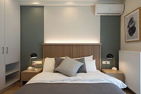 Newly Renovated 2Bdr Apt-5min to metro