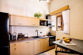 Mirthea Suites