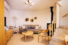 Mirthea Suites