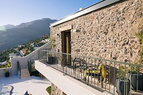 Mirthea Suites