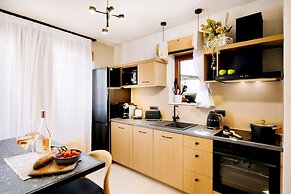 Mirthea Suites