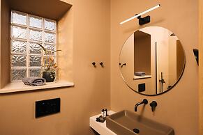Mirthea Suites