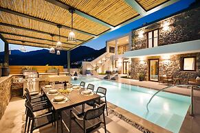 Mirthea Suites