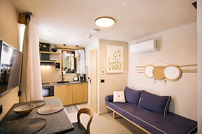 Mirthea Suites