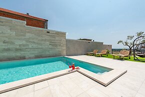 Villa Pezer