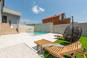 Villa Pezer
