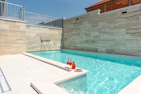 Villa Pezer