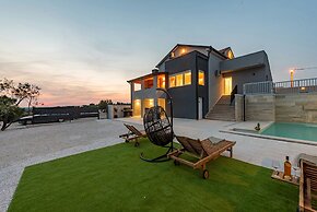 Villa Pezer