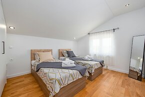 Villa Pezer